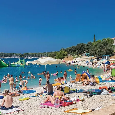 Lovely Apartment In Pula With Wifi Apartment *