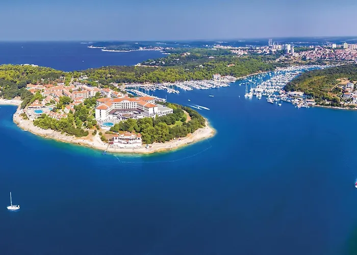 Lovely Apartment In Pula With Wifi * Pula