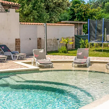 Cozy Apartment In Pula With Wifi
