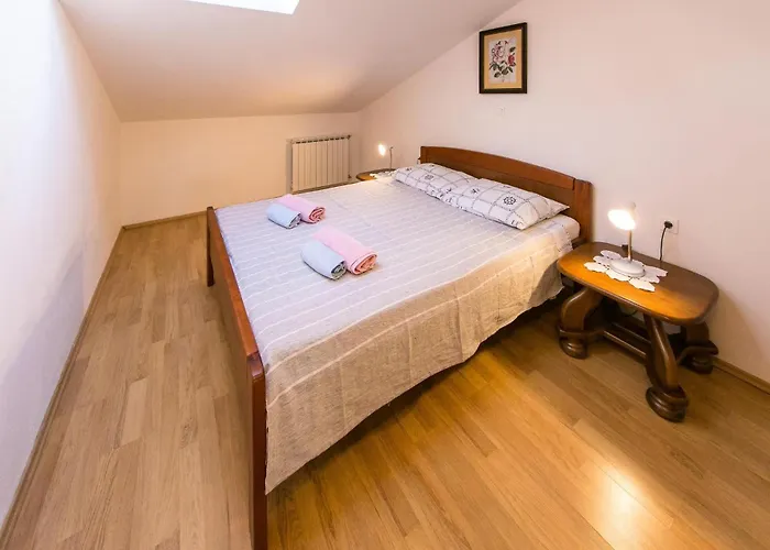 Lovely In With Wifi Pula